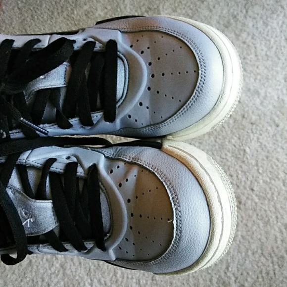 Retro Flight - Picture 3 of 6